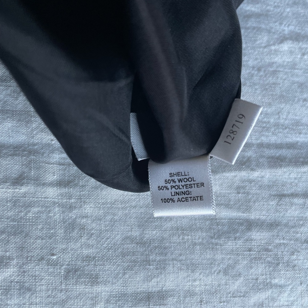 Black Pleated Knee-Length Skirt | LOFT | Size 2 Petite - Picture 10 of 12